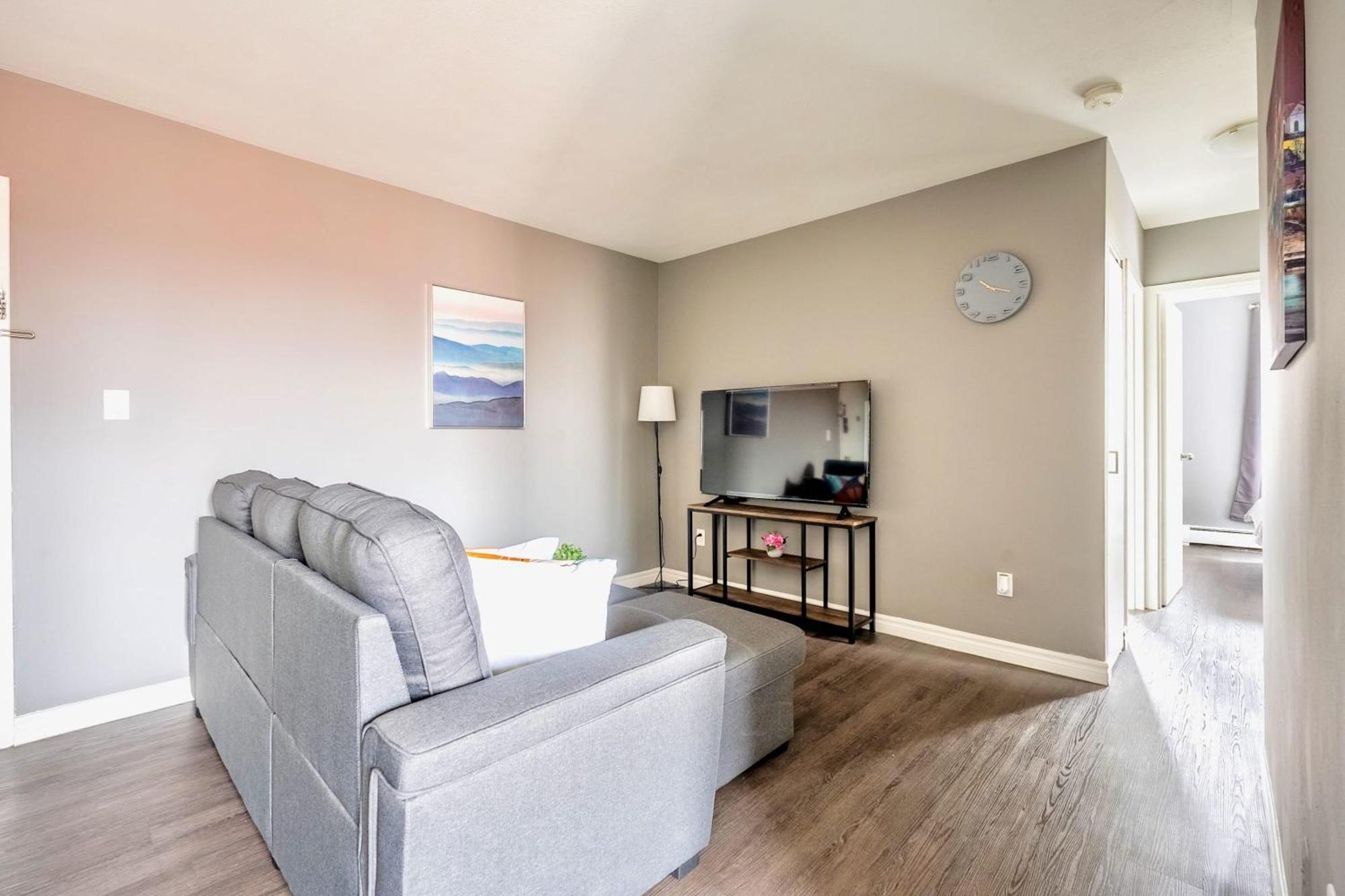 Appartamento Newly Renovated 2Br Unit In Glenview West Hamilton Esterno foto