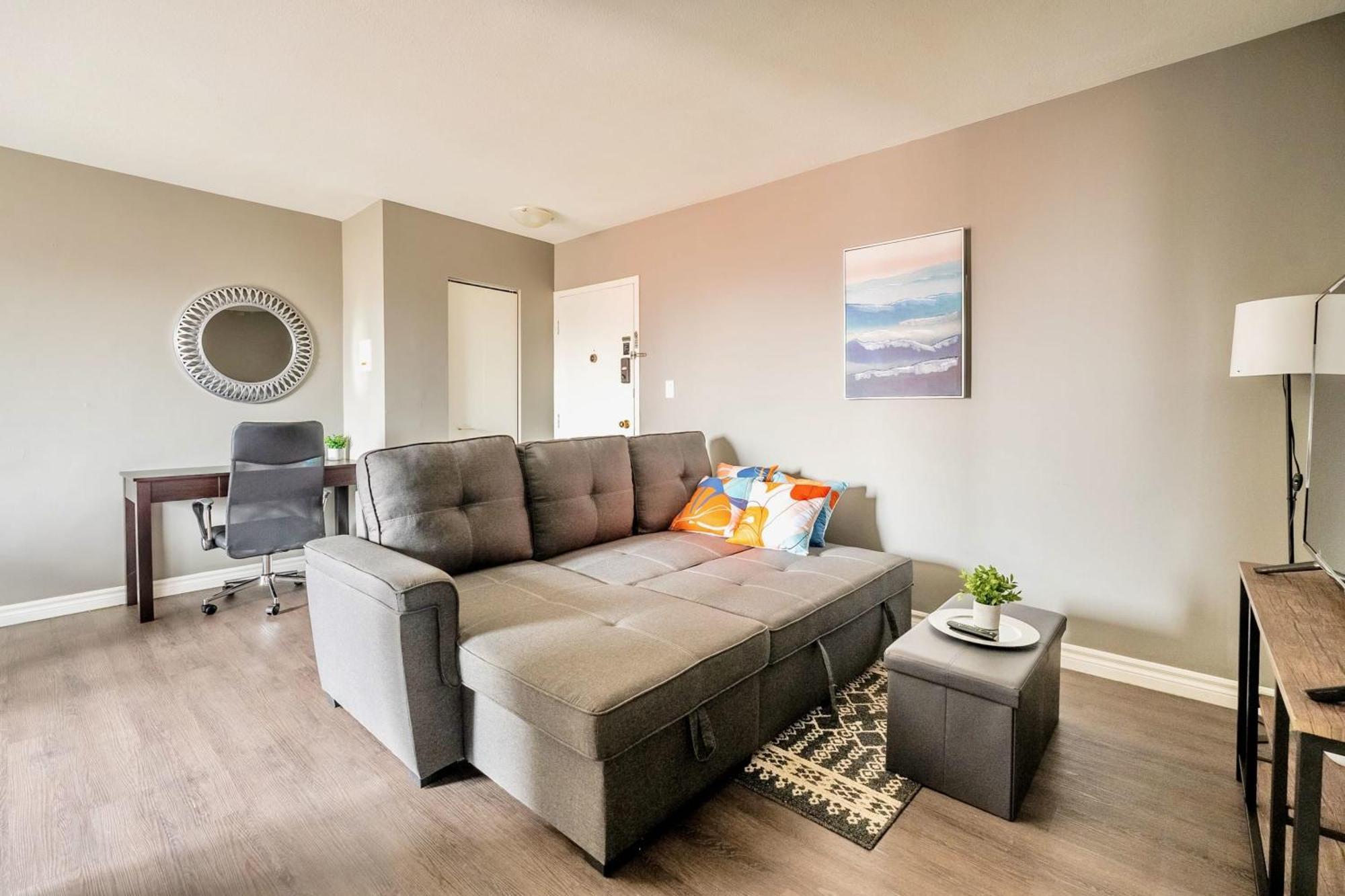 Appartamento Newly Renovated 2Br Unit In Glenview West Hamilton Esterno foto